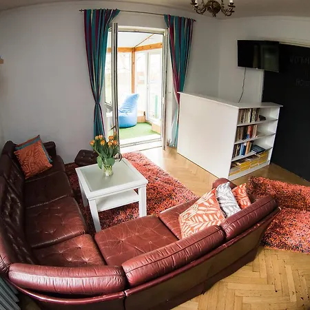 Hostelino Hostel *