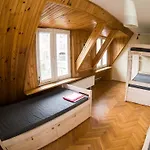 Hostelino