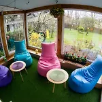 Hostelino Hostel *